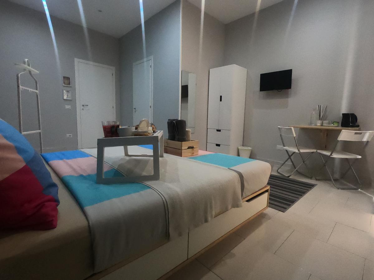 Mola Rooms Неаполь Экстерьер фото